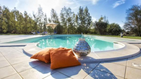 Villa Malika ad Alghero per 10 Persone con Piscina Privata e Ampio Giardino